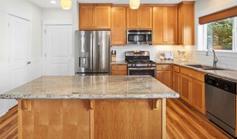 230 MARITIME Ln, Astoria, OR 97103