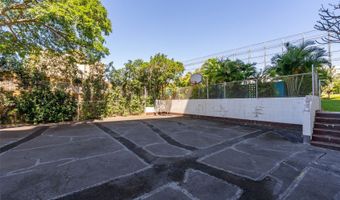 1031 Ala Napunani St 401, Honolulu, HI 96818