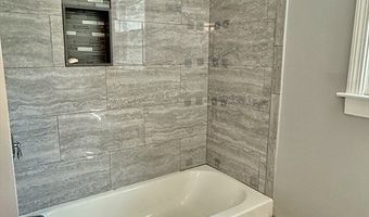 14 Greenville St, Billerica, MA 01821