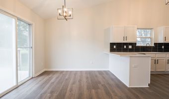 585 Eagles Nest Ct, Avon, IN 46123