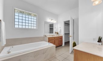 24370 Lawrence 2210, Aurora, MO 65605