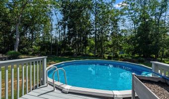 11 Macintosh Dr, Andover, NJ 07848
