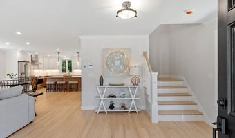 42 Hillside Ave, Bedford, MA 01730