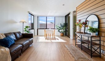 1505 Alexander St 206, Honolulu, HI 96822