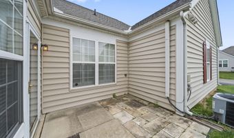 5939 Naughten Pond Dr, Columbus, OH 43213