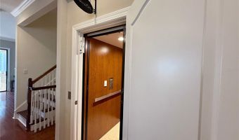 6418 MAYRA SHORES Ln, Apollo Beach, FL 33572