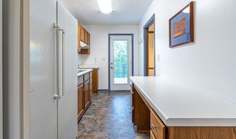 20010 Oakwood Dr, Abingdon, VA 24211