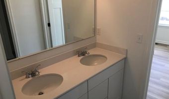 5630 Fir Ct, Almont, MI 48003
