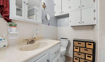 2215 Popps Ferry Rd, Biloxi, MS 39532