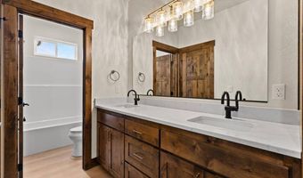 1971 E Yellow Pine Ave, Athol, ID 83801