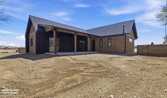 2301 Songbird Ct, Cody, WY 82414