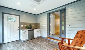 89 Skunk Hill Rd, Hopkinton, RI 02832