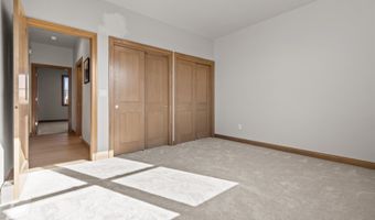 266 E SWEETWATER Way, Appleton, WI 54913