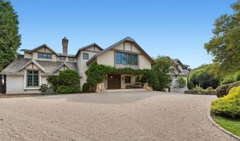 14 St Mary's Ln, Amagansett, NY 11930
