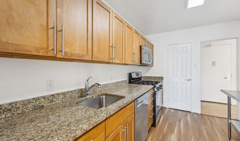 5101 RIVER Rd 718, Bethesda, MD 20816