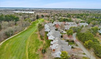 22 Prestwick Rd 22, Bourne, MA 02532