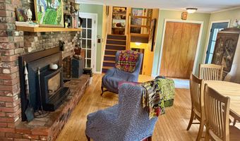 204 Meetinghouse Ln, Brattleboro, VT 05301