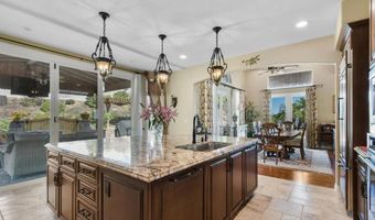 15718 Creek Hills Rd, El Cajon, CA 92021