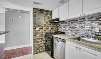 115 OYSTER BAY Cir 260, Altamonte Springs, FL 32701