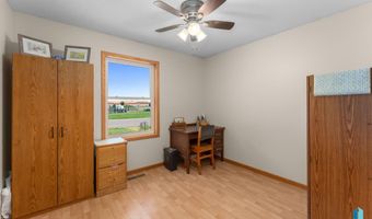 108 N Maple Ave, Brandon, SD 57005
