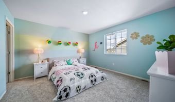 22332 E 38th Pl, Aurora, CO 80019