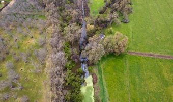 000 Riverland Dr, Anderson, CA 96007