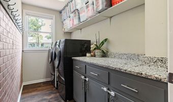 225 PORTSOUTH Ln, Alabaster, AL 35007
