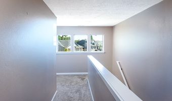 2000 NE SUMMIT Dr, Albany, OR 97321
