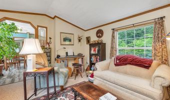 130 Sugar Hill Dr, Bristol, NH 03222
