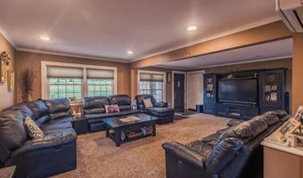 109 Golf Course Rd, Amsterdam, NY 12010