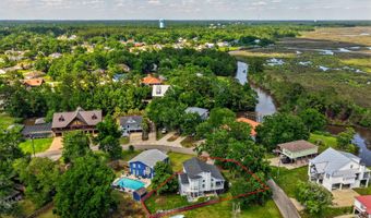 10493 Riviere Vue Dr, Biloxi, MS 39532