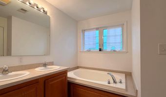 1986 RETTA GILLIAM Ct SE, Washington, DC 20020