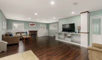 297 E Washington St, Almont, MI 48003