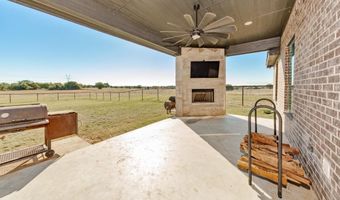 170 Rolling Hills Blvd, Alvord, TX 76225
