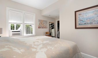 109 Church St 3, Newport, RI 02840
