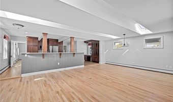 130 W Main St, North Kingstown, RI 02852