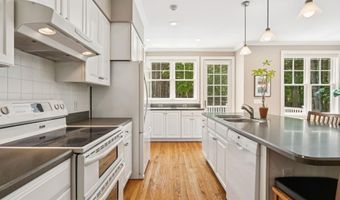 73 Pipers Point Ln, Alton, NH 03809