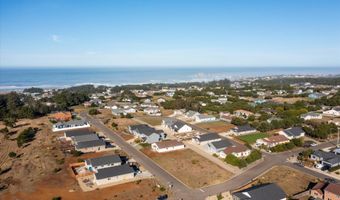 728 SEACREST Dr, Bandon, OR 97411