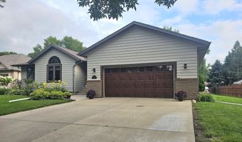 2510 Bobbie Dr, Aberdeen, SD 57401
