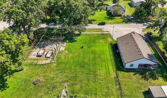 520 E 2nd St, Adrian, MO 64720