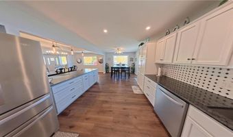 980 Lake Viking Ter, Altamont, MO 64620