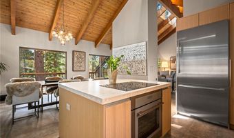 607 Crystal Peak Rd, Incline Village, NV 89451