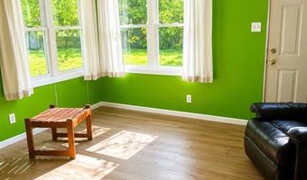 413 Reis Rd, Ballwin, MO 63021