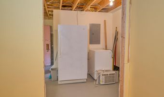 208 Congress St, Belfast, ME 04915