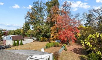 29 E GLOUCESTER Pike, Barrington, NJ 08007