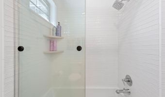 3076 NW Blodgett Way, Bend, OR 97703