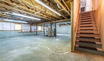 5 Sweet Corn Dr, Cranston, RI 02921
