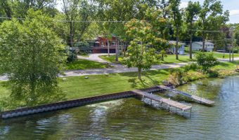 723 N River Rd, Algonquin, IL 60102