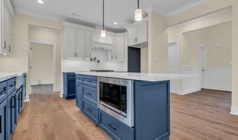 2 Potters Ct, Bayville, NJ 08721