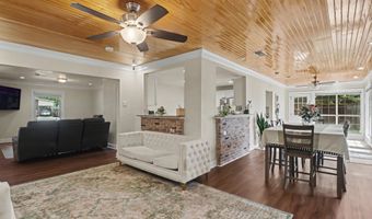 412 Woodland Park Dr, Biloxi, MS 39531